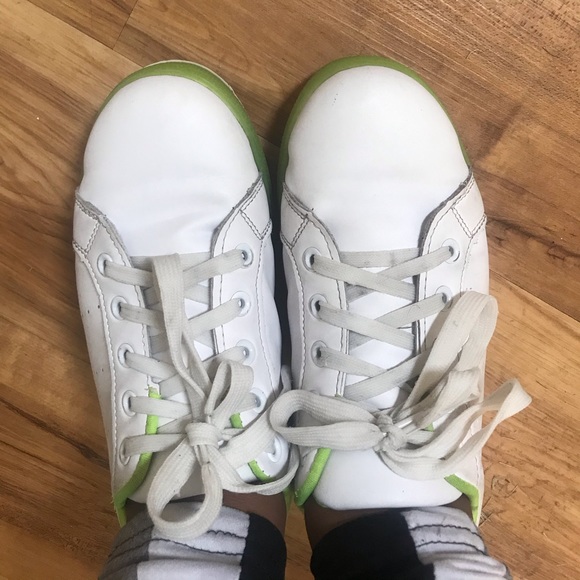 Sneakers lace-up from rue 21 - Picture 3 of 5